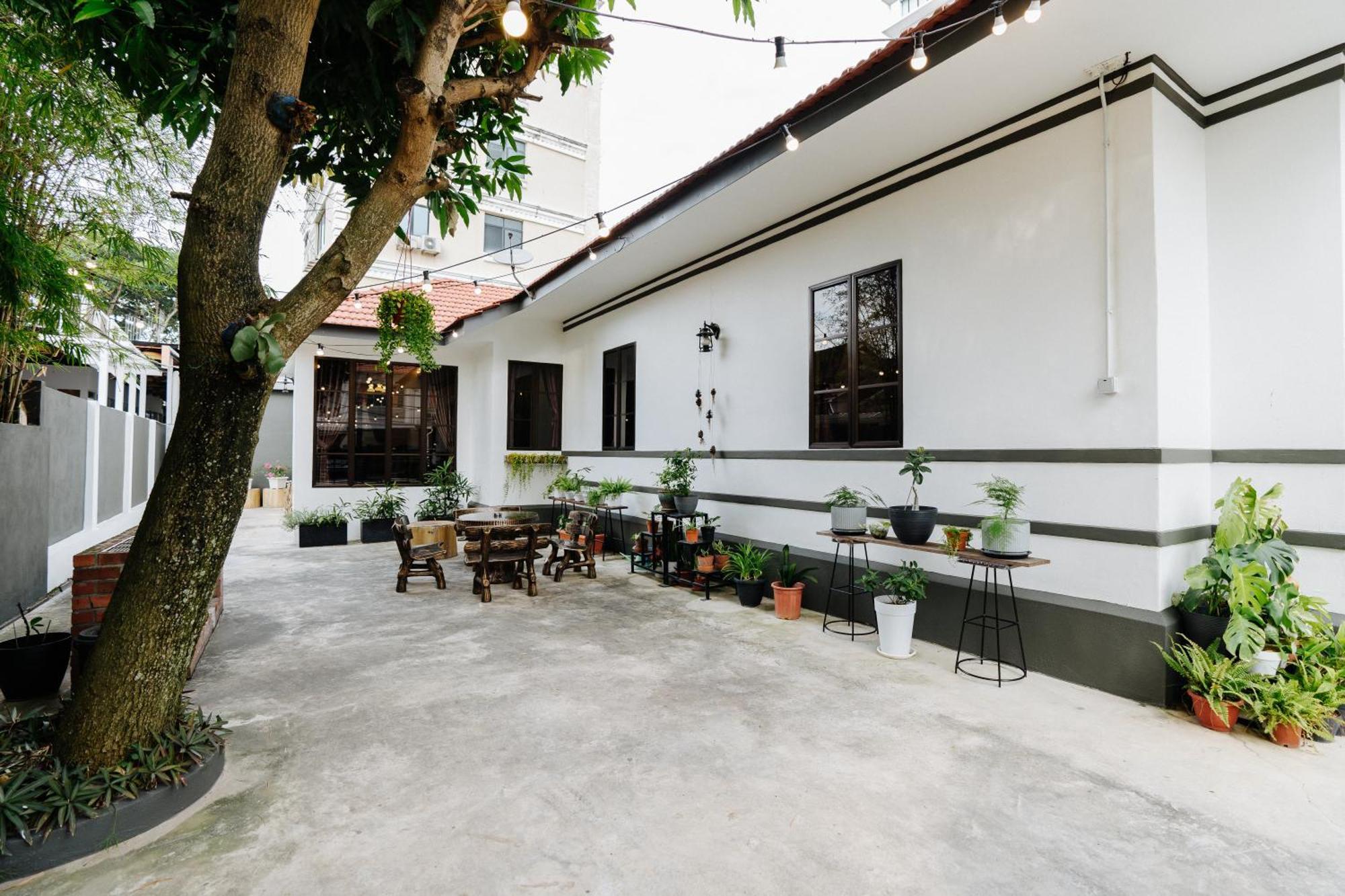Wang'S Bnb 4 Bedrooms Villa ジョージタウン エクステリア 写真