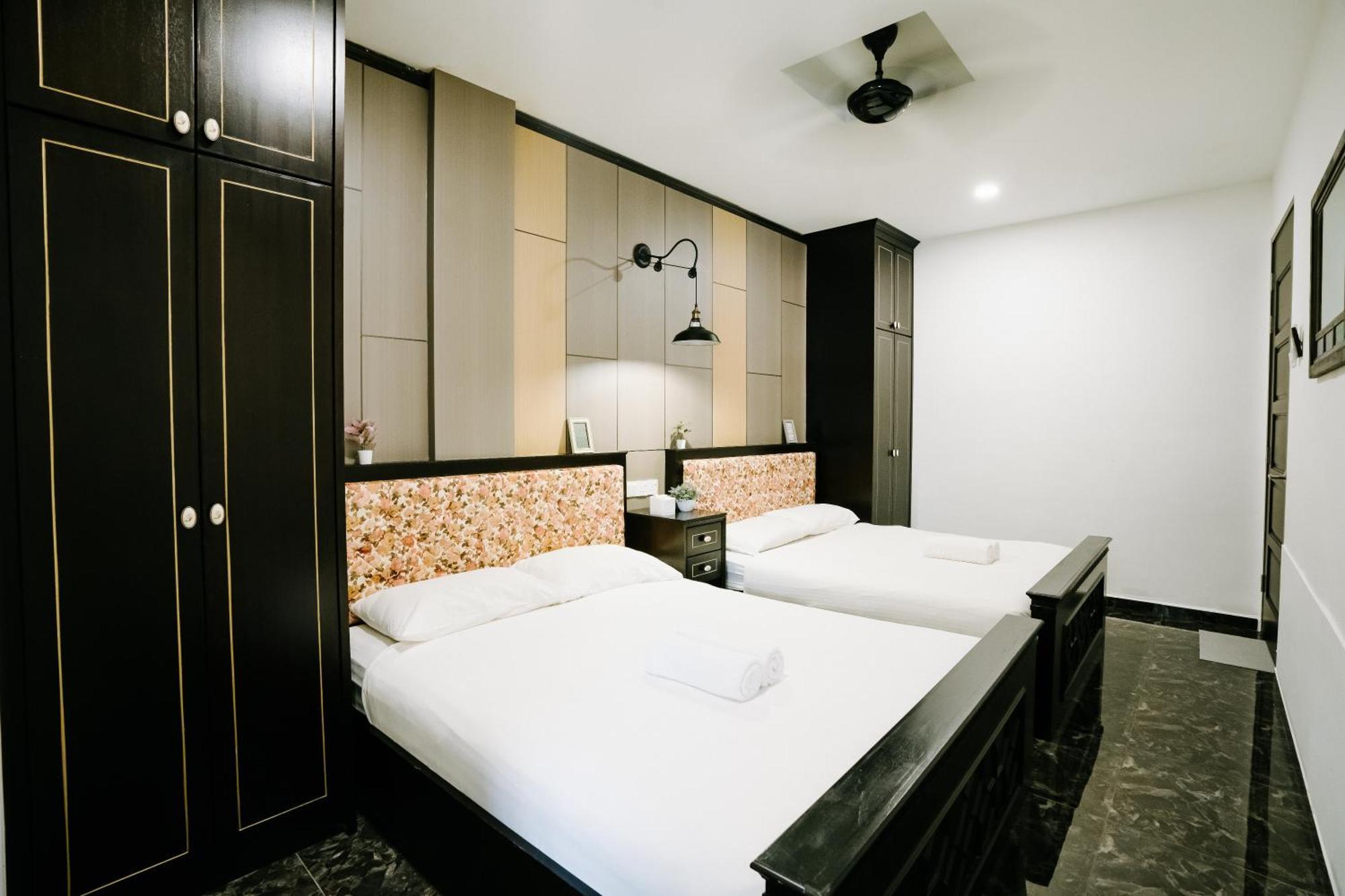 Wang'S Bnb 4 Bedrooms Villa ジョージタウン エクステリア 写真